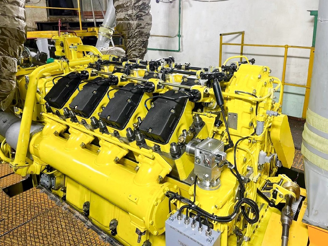 На Коломенском заводе создан опытный отечественный дизель-генератор 16-36ДГ для карьерных самосвалов БелАЗ-75304 грузоподъёмностью 220 тонн.